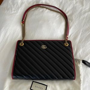 GUCCI Matelasse Marmont Calfskin Slim diagonal Chevron  Shoulder Bag Sz M